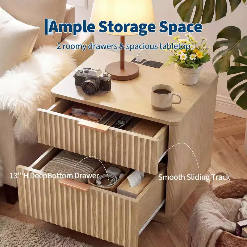 Comodino scanalato con stazione di ricarica, comodino a 2 cassetti Mid Century da 23 pollici, tavolino moderno curvo per camera da letto e soggiorno
